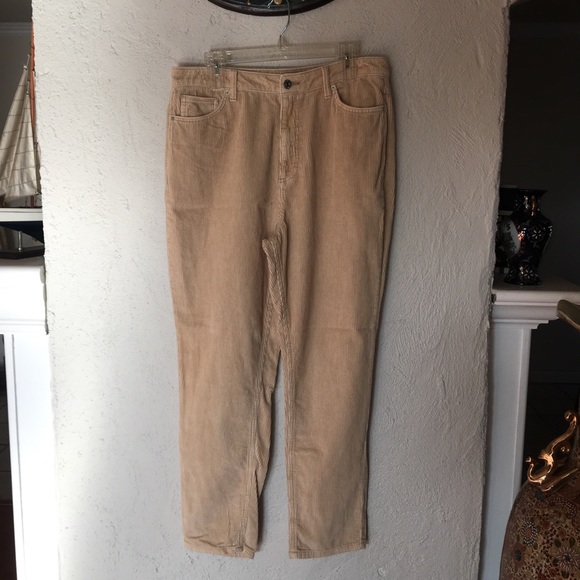 BDG Color Corduroy High-Rise Mom Pant in Tan - Picture 6 of 16